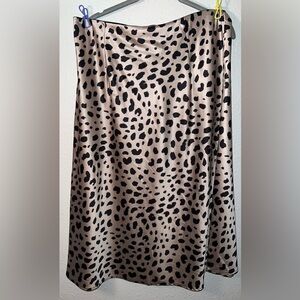 Leopard Print Satin Skirt EUC